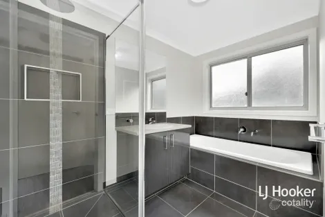 Property photo of 6 Firetail Avenue Wallan VIC 3756