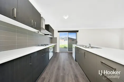 Property photo of 6 Firetail Avenue Wallan VIC 3756