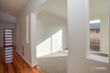 Property photo of 66 Warranilla Avenue Rosebud VIC 3939