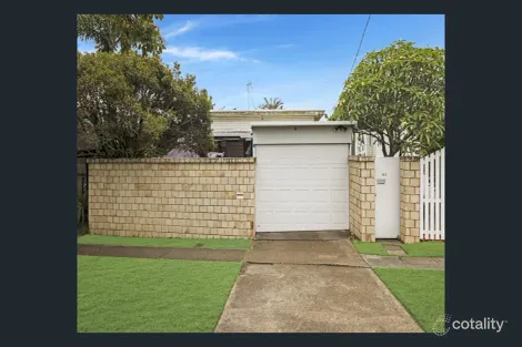 Property photo of 40 Hillcrest Parade Miami QLD 4220