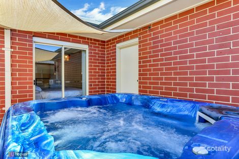Property photo of 2 Greenleaf Court Mawson Lakes SA 5095
