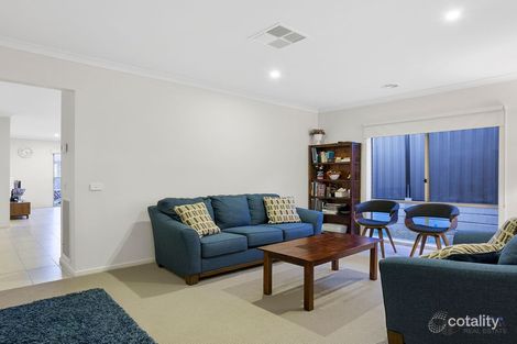 Property photo of 8 Ultimo Road Craigieburn VIC 3064