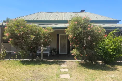 Property photo of 32 Richardson Street Katanning WA 6317
