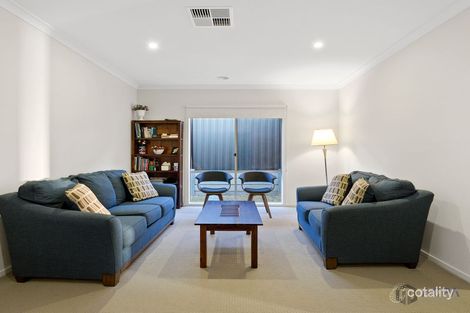 Property photo of 8 Ultimo Road Craigieburn VIC 3064