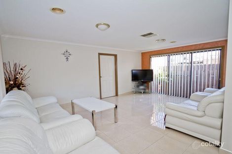 Property photo of 8 Landles Rise Roxburgh Park VIC 3064