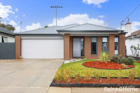 33 Northcott Pde, Mount Austin, NSW 2650
