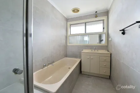 Property photo of 11 Tadstan Drive Tullamarine VIC 3043