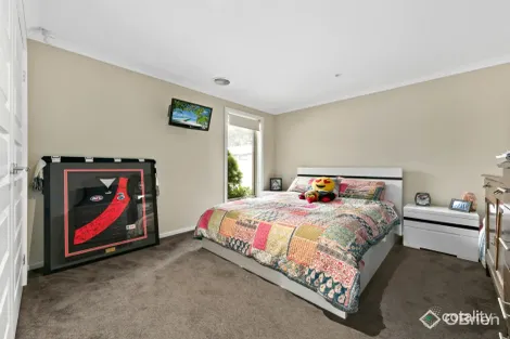 Property photo of 21A Walmac Close Tooradin VIC 3980
