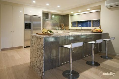Property photo of 18 Seabreeze Street Paradise Point QLD 4216