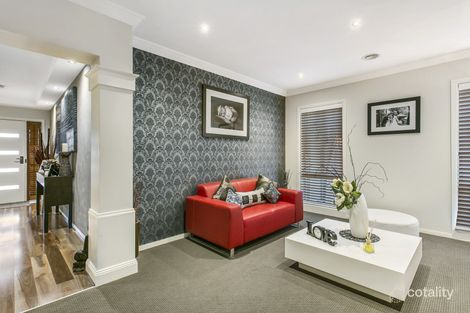 Property photo of 22 Mallard Street Berwick VIC 3806