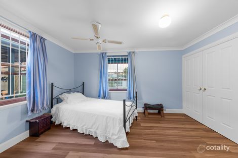 Property photo of 36 Cook Street Oxley QLD 4075