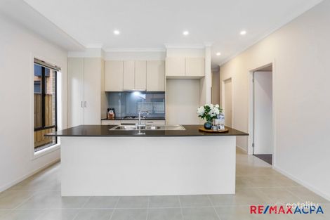 Property photo of 23 Yarkon Way Point Cook VIC 3030