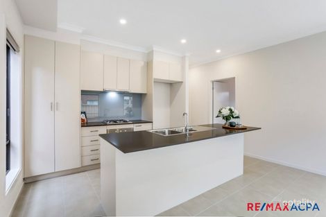 Property photo of 23 Yarkon Way Point Cook VIC 3030