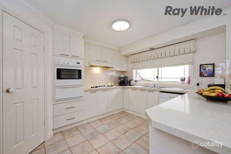 Property photo of 302 Heaths Road Hoppers Crossing VIC 3029