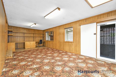 Property photo of 11 Davis Avenue Avondale Heights VIC 3034