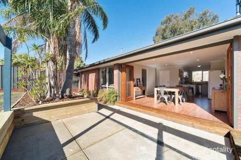 17 Lady Beverly Cct, Somerville, VIC 3912