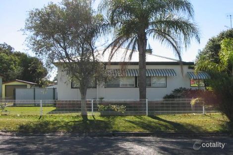 25 Marks Rd, Gorokan, NSW 2263