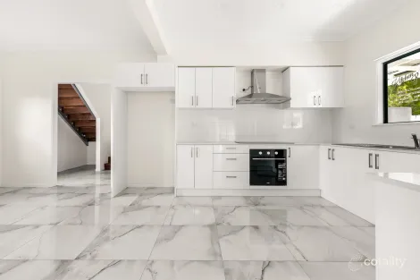 Property photo of 2/50 Witton Road Indooroopilly QLD 4068