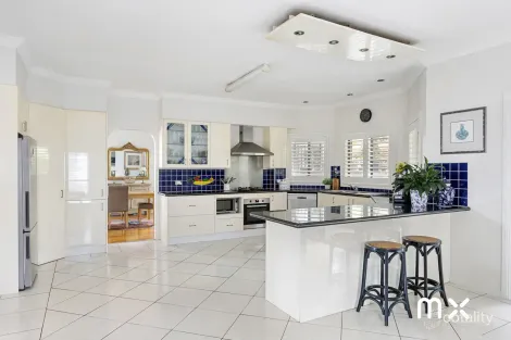 Property photo of 30 Bruce Street Unanderra NSW 2526