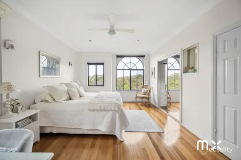 Property photo of 30 Bruce Street Unanderra NSW 2526
