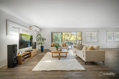 Property photo of 1 Cassandra Crescent Heathcote NSW 2233