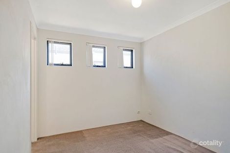72 Redcliffe Ave, Balga, WA 6061