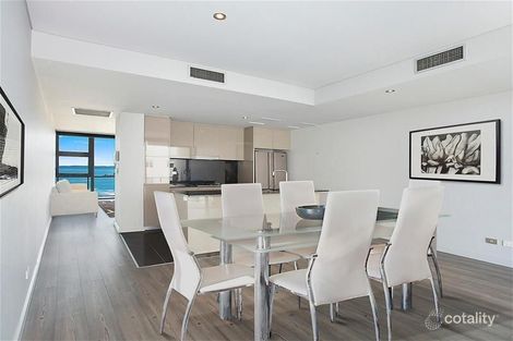 Property photo of 205/35 Shortland Esplanade Newcastle East NSW 2300