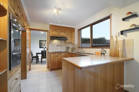 Property photo of 5 Cunningham Close Aspendale Gardens VIC 3195