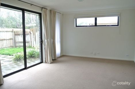 Property photo of 2/9 Folkestone Road Glen Waverley VIC 3150