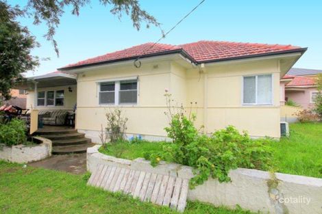 10 Palomar Pde, Yagoona, NSW 2199