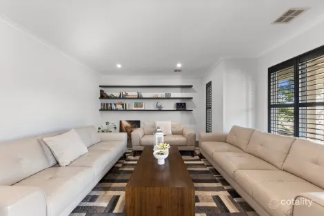 Property photo of 14 Columbia Drive Officer VIC 3809