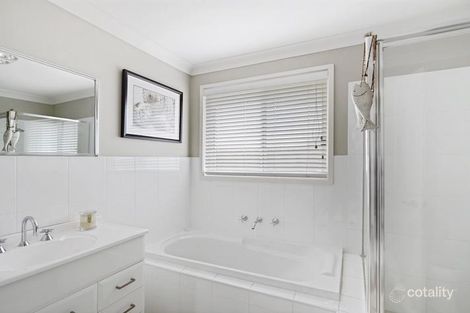 Property photo of 21 McLucas Circuit Elderslie NSW 2570