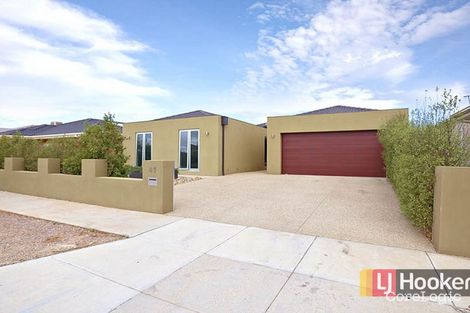 Property photo of 41 Kingbird Avenue Tarneit VIC 3029