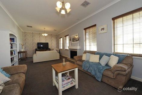 Property photo of 4 Cobblestones Circuit Secret Harbour WA 6173