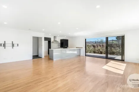 Property photo of 2/8 Incana Road Margate TAS 7054