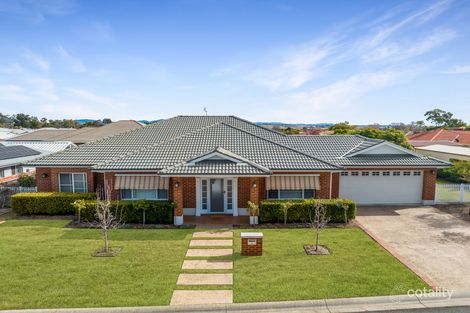 Property photo of 5 Maralinga Crescent Hillvue NSW 2340
