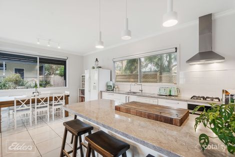 2 Bliss Ct, Victor Harbor, SA 5211