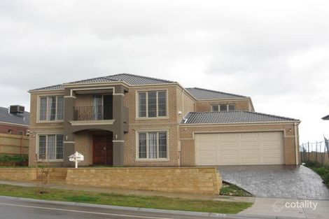 13 Cedarwood Cres, Berwick, VIC 3806