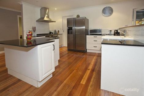 Property photo of 14 Amblecote Crescent Mulgrave VIC 3170