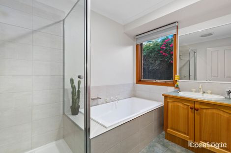 Property photo of 76 Kendall Drive Narre Warren VIC 3805