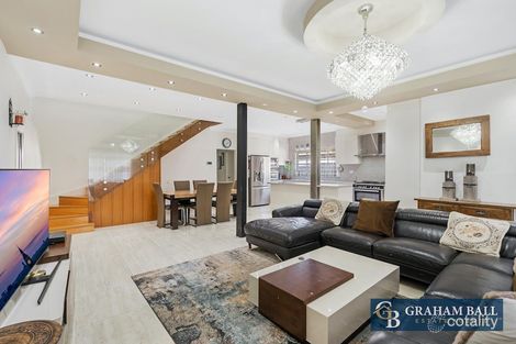 Property photo of 10 Sanderson Street Carramar NSW 2163