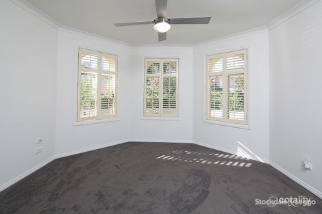 Property photo of 8 Blue Gum Court Pakenham VIC 3810