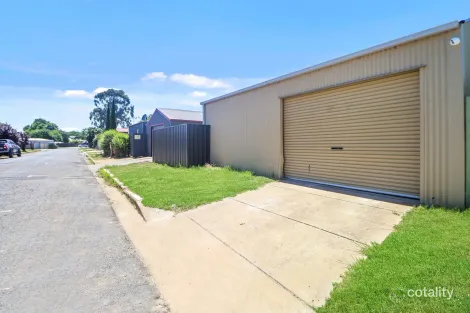 Property photo of 17 Brookong Avenue Wagga Wagga NSW 2650