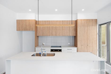 Property photo of 16 Glenelg Avenue Mermaid Beach QLD 4218