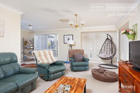 Property photo of 1/31 Lansdowne Avenue Lake Albert NSW 2650