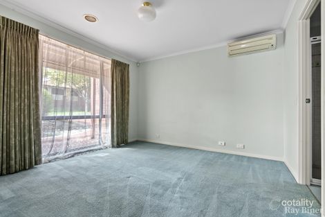 Property photo of 13 Wings Way Attwood VIC 3049