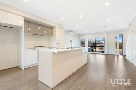 Property photo of 45 Foundry Circuit Beveridge VIC 3753