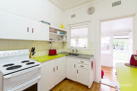 Property photo of 14 Lakeside Crescent North Manly NSW 2100
