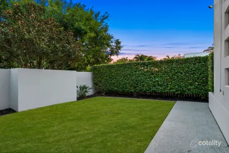 Property photo of 32 Lakeside Drive Peregian Springs QLD 4573