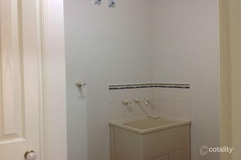 Property photo of 2/19-21 Maculata Drive Cranbourne West VIC 3977